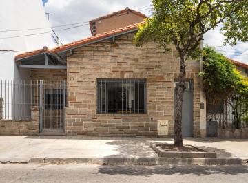 Casa · 185m² · 5 Ambientes · Casa en Vicente López