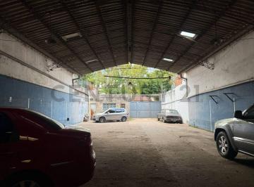 Bodega-Galpón · 304m² · 34 Entre 26 y 27 Galpon en Venta La Plata
