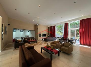 Casa · 550m² · 7 Ambientes · 1 Cochera · Casa en Venta en Pinamar Norte