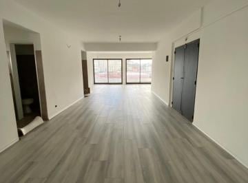 Oficina comercial · 170m² · 2 Cocheras · Venta. Oficina. 2 Cocheras. 180 m. Viamonte y Junín.