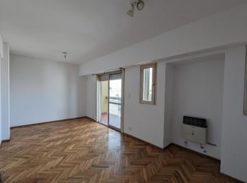 Imagen 1 - Departamento amplio de 2 dormitorios con balcones y cochera en Alvear y Mendoza. - · Departamento Amplio de 2 Dorm. con Balcones y Cochera en Alvear y Mendoza.
