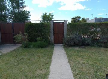 Casa · 105m² · 4 Ambientes · Casa en Venta - 3 Dorm. 1 Baño - 375 m² - Miramar