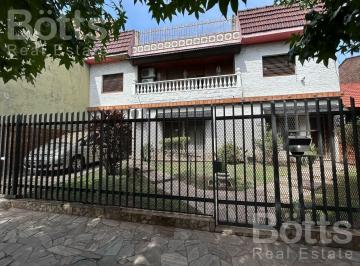 Casa · 280m² · 7 Ambientes · 2 Cocheras · Venta Casa 7 Amb Pileta Quincho Cocheras Aldo Bonzi