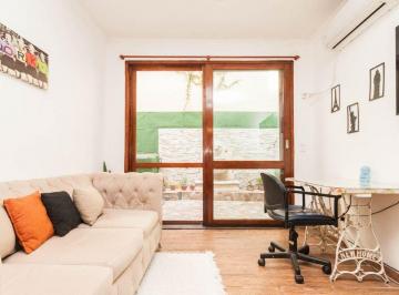 Departamento · 90m² · 3 Ambientes · Departamento con Patio y Parrilla Propia Lanusita