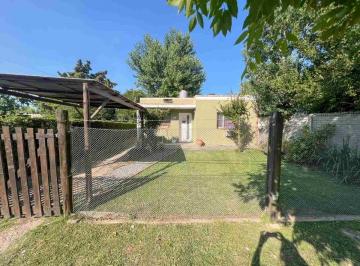 Casa · 90m² · 3 Ambientes · Venta Casa 3 Ambientes Jardin Pileta Domselaar