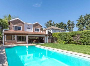 Casa · 169m² · 5 Ambientes · 2 Cocheras · En Venta Casa en Barrio Privado La Masia en Pilar
