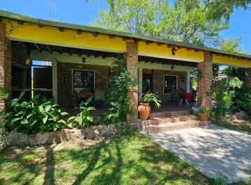 Casa · 250m² · 8 Ambientes · 2 Cocheras · Venta Importante Casa de Campo en Cabalango