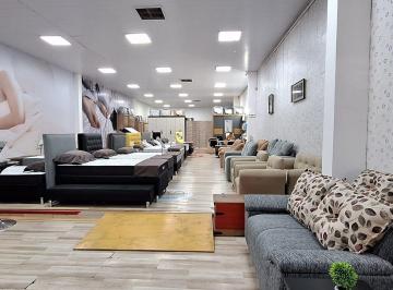 Local comercial · 300m² · Venta Local Comercial Las Piedras C/renta
