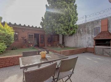 Casa · 245m² · 4 Ambientes · 2 Cocheras · Venta Casa 4 Ambientes en Villa Pueyrredon
