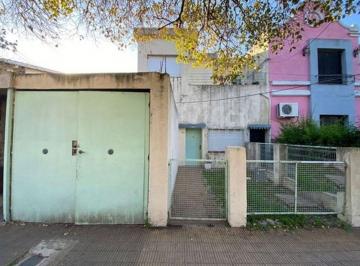PH · 95m² · 4 Ambientes · Venta Casa PH 4 Ambientes a Reciclar en Muñiz