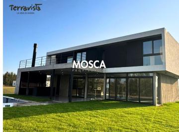 Casa · 313m² · 4 Ambientes · 5 Cocheras · Terravista Fondo a La Laguna Vendo Permuto