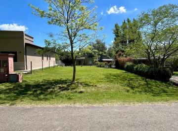 Terreno · 450m² · Terreno de 450 m² en Los Cardales, Barrio Los Paraisos