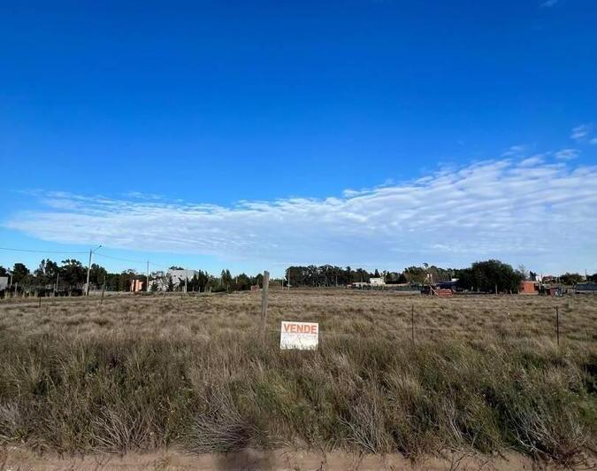 Terreno · 2200m²