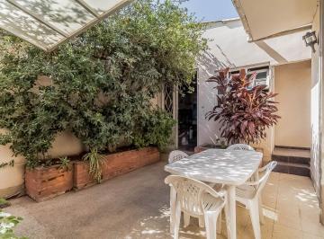 PH · 156m² · 4 Ambientes · PH 4 Ambientes, 3 Patios, Taller, Sin Expensas en Monte Castro.