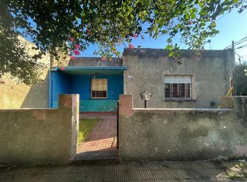 Casa de 3 ambientes, Tres de Febrero · Casa 3 Ambientes en Venta en Martín Coronado