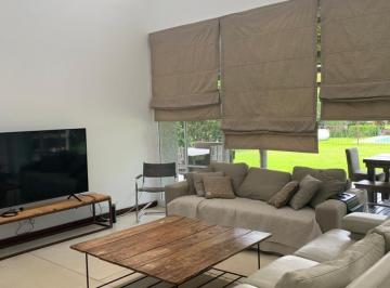 Casa de 5 ambientes, Pilar · Venta, Casa Sobre Lote Central, 1planta, St Matthews, Pilar