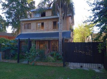 Casa de 7 ambientes, Ituzaingó · Casa 7 Ambientes con Piscina - Parque Leloir (Leer Descripción)