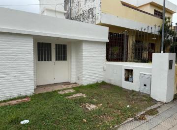 PH de 2 ambientes, Córdoba · Oportunidad! Vendo PH 42 m en Parque San Vicente. Dólares 40.000