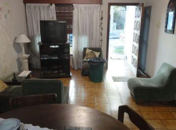 Casa · 120m² · 2 Dormitorios · Buenos Aires 5200
