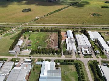 Terreno · 10000m² · Terreno en Venta de 1 Ha en Parque Industrial Alvear
