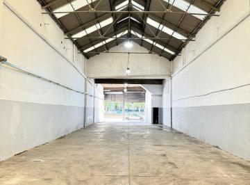 Bodega-Galpón · 400m² · Galpón en Alquiler Barracas