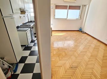 Departamento de 3 ambientes, Villa Luro · 3 Amb Amplios y Muy Luminosos! Cocina Indep y Lavad Incorp - a 60 m Av Rivadavia