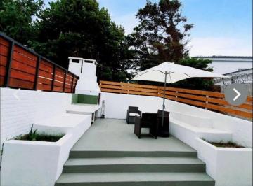 Departamento · 10m² · 3 Ambientes · Alquiler Anual de Casa 2 Dorm. y Medio A100 m del Mar