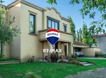 Casa · 430m² · 6 Ambientes · 1 Cochera · Casa 6 Dorm Venta Praderas San Lorenzo Chico