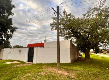 Casa · 70m² · 3 Ambientes · 1 Cochera · Casa en Santo Tome