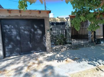 Casa · 80m² · 3 Ambientes · 2 Cocheras · Casa en Venta Barrio Tamarindo 2 Las Heras