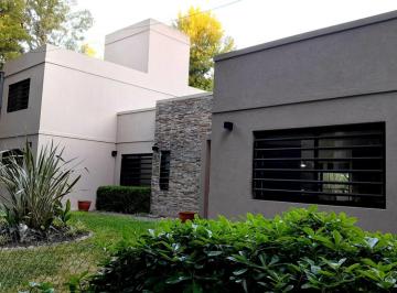 Casa · 130m² · 6 Ambientes · 1 Cochera · Venta. Casa 6 Amb. Lomas Altas. Chascomús