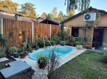 Casa · 60m² · 2 Ambientes · 2 Cocheras · Casa en Venta La Reja
