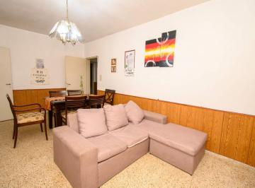 Casa · 208m² · 8 Ambientes · 3 Cocheras · Casa en Guadalupe 3 Dorm. + Depto de 2 Dorm.