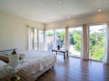 Casa · 170m² · 5 Ambientes · 1 Cochera · Casas en Venta en City Bell