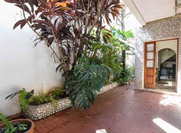 Casa · 159m² · 4 Ambientes · 1 Cochera · Casa 4 Amb/cochera/terraza/lav/parrilla/quincho