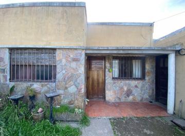 Casa · 150m² · 3 Ambientes · Casa en Venta Melchor Romero 3 Dorm.