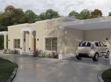 Casa · 94m² · 3 Ambientes · 2 Cocheras · Casa en Venta 3/4 Ambientes Pileta Financiación