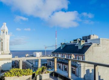 Oficina comercial · 57m² · Venta Oficina con Terraza Exclusiva Ciudad Vieja