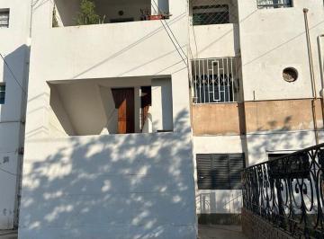 Departamento · 99m² · 4 Ambientes · Venta Dpto. Barrio Autonomia, Fte. Policia, 4 Dorm