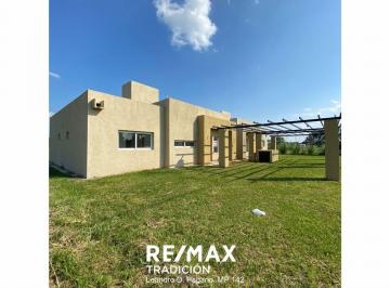 Casa · 120m² · 4 Ambientes · 1 Cochera · Casas a Estrenar en Ayres de Belén 3 Dorm..