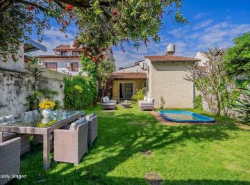PH · 117m² · 5 Ambientes · En Venta. Olivos. PH 5 Ambientes con Jardin. Quincho. Pileta