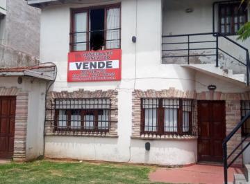 Local comercial · 120m² · 3 Ambientes · 1 Cochera · Casa - Constitución