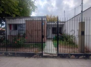 Casa · 190m² · 5 Ambientes · 2 Cocheras · Venta de Casa - Las Heras - Mendoza