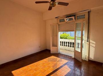 Departamento · 56m² · 3 Ambientes · 3 Ambientes Al Fte C/balcon Refac a Nuevo 2° Pisoxescalera