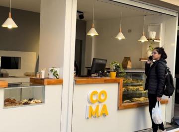 Local comercial · 46m² · Local en Venta en Nva Cba, Frente a Colegio, Apto Gastronomía