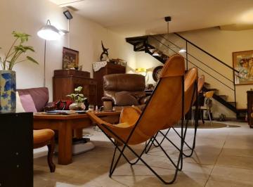 Casa · 240m² · 7 Ambientes · Venta - Impecable PH con Terraza 370 m² - Palermo