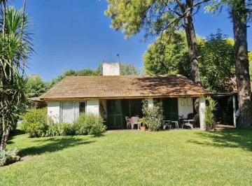 Casa · 85m² · 3 Ambientes · Casa en Venta en Una Planta en Mapuche C. C.