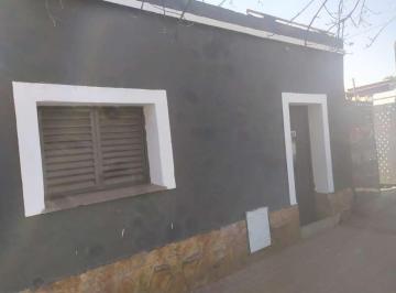 Casa · 174m² · 3 Ambientes · Casa y Local Comercial en Venta. B° Residencial San Roque