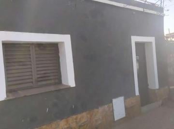Casa · 174m² · 3 Ambientes · Casa y Local Comercial en Venta. B° Residencial San Roque