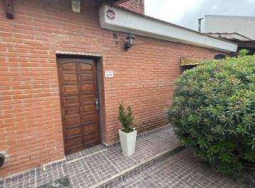 Casa · 200m² · 4 Ambientes · 3 Cocheras · Casa en Venta 3 Dorm. en Marqués de Sobremonte